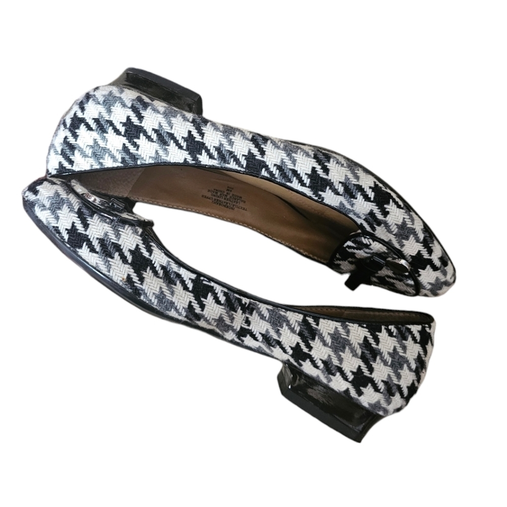 Isaac Mizrahi "Deborah" Suede Flats Size 6 - Picture 7 of 7
